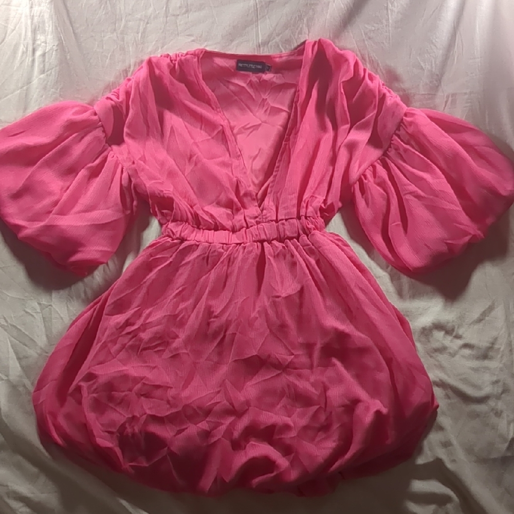PrettyLittleThing Vibrant Pink Garment